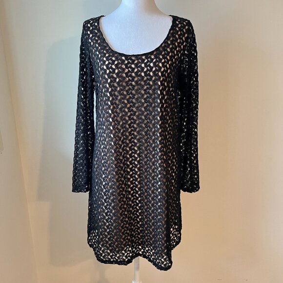 Design Lab Black Boho Retro Crochet Mini Dress with Bell Sleeves (L) - Picture 5 of 13